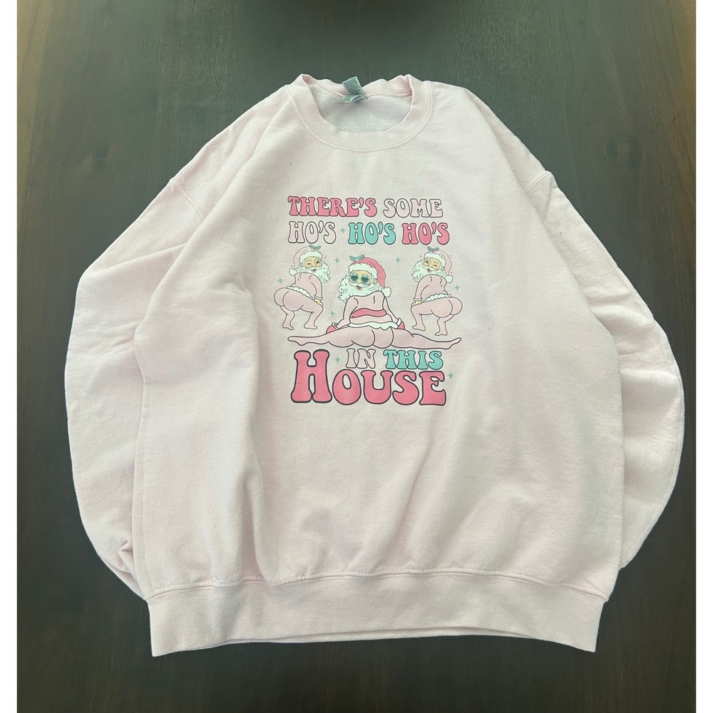 Gildan Pink Funny Santa Twerking Ho's In This House Christmas Sweatshirt Large